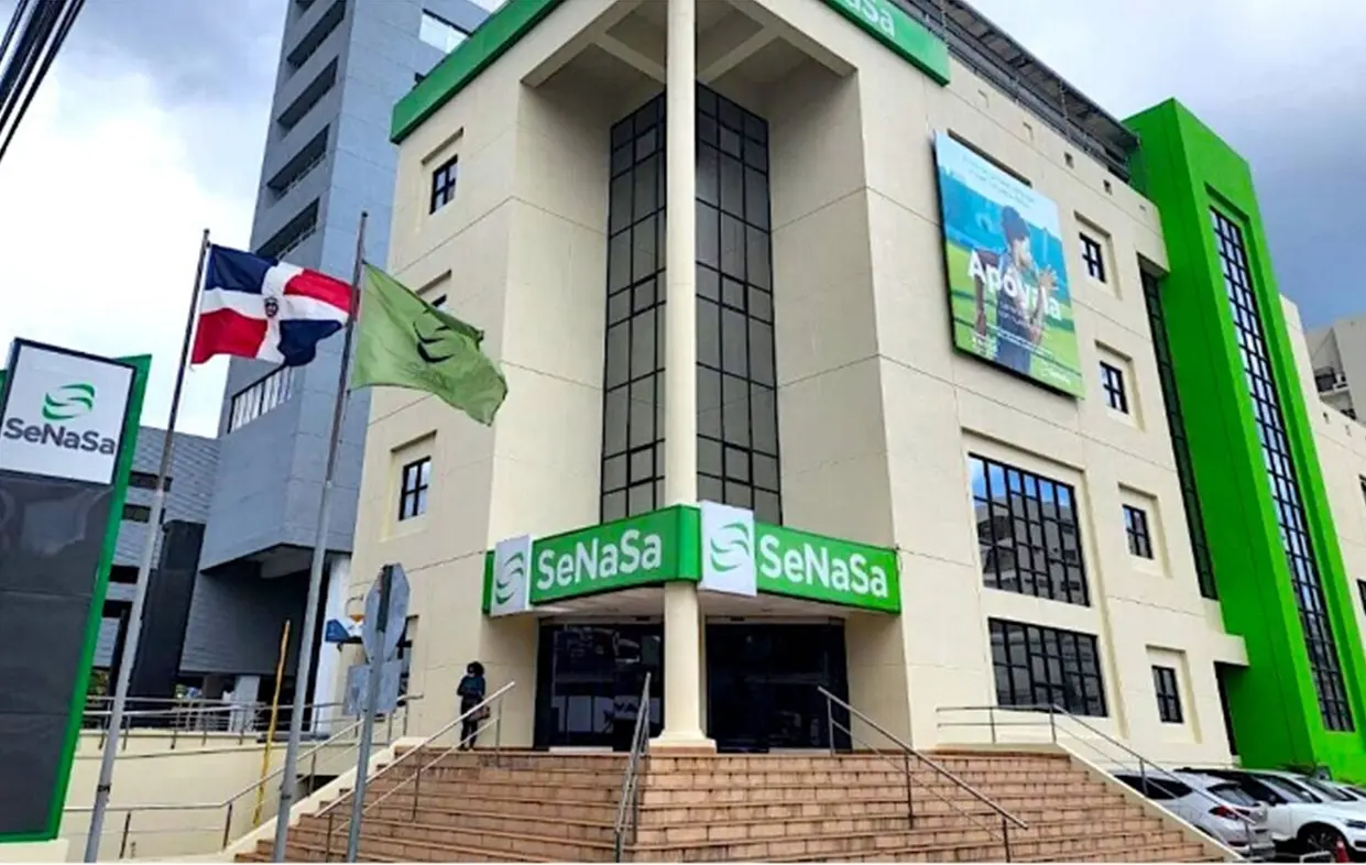 En SeNaSa privatizaron servicios públicos, fue factor clave en la crisis