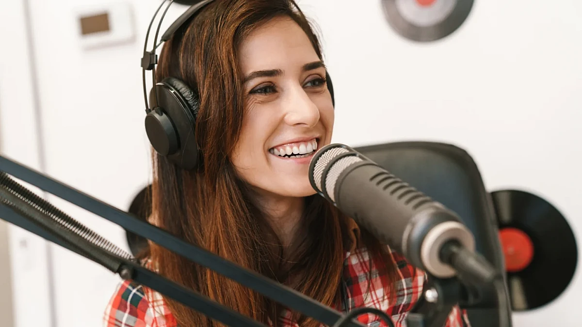 EL DÍA DEL LOCUTOR: UNA FECHA QUE HONRA LA VOZ, EL COMPROMISO Y LA RESPONSABILIDAD