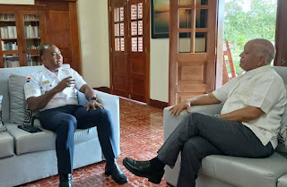 Director Regional Sur realiza visita de cortesía a Monseñor Andrés Napoleón Romero