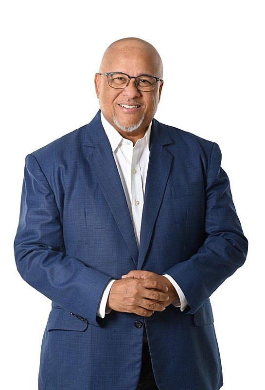 El periodista Luciano Aybar estrena nueva etapa de "Panorámica" a través de VTV Canal 32