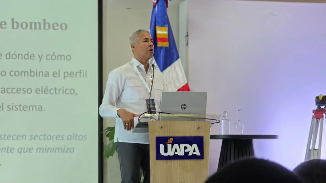 Andrés Cueto resalta la innovación como pilar de ingeniería actual*