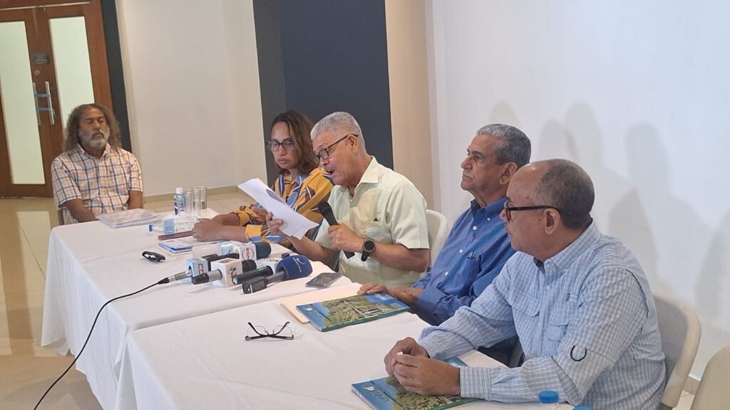 Academia de Ciencias y Comisión Ambiental de la UASD presentan informe y proponen declarar la Cordillera Septentrional libre de minería metálica
