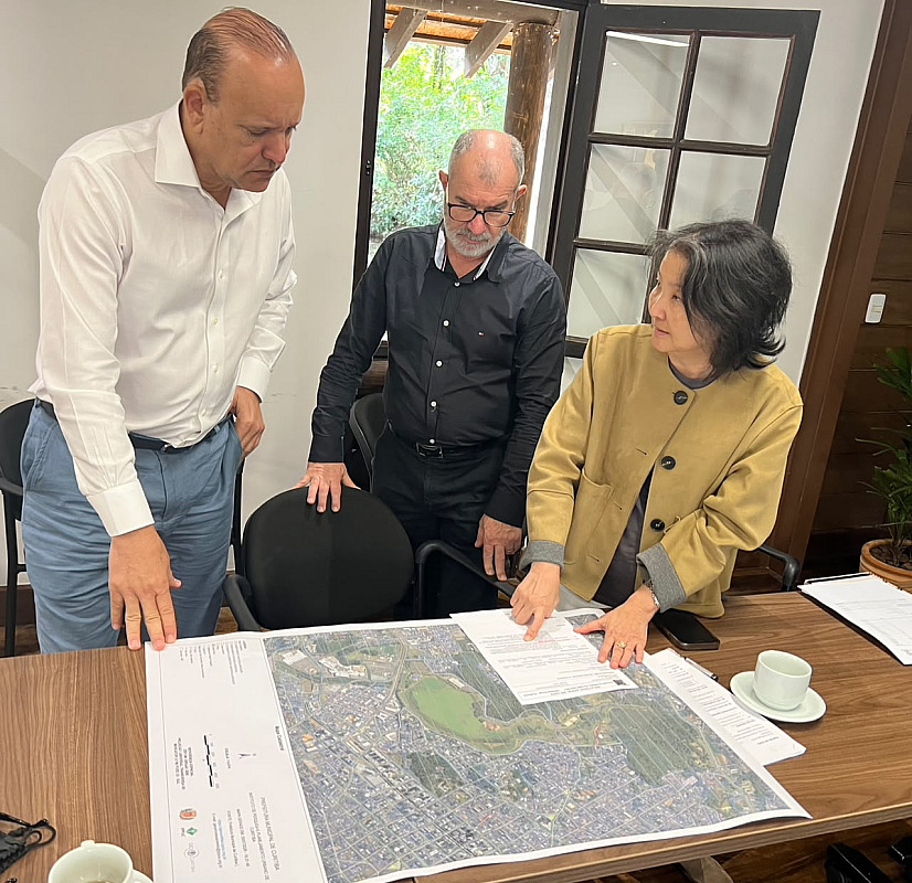 Ulises Rodríguez explora en Curitiba un modelo de ciudad donde el medio ambiente impulsa el desarrollo urbano