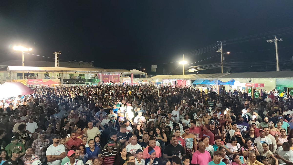 120,000 dólares (casi 7 millones de pesos) por un día para hacer eventos en una obra deportiva"