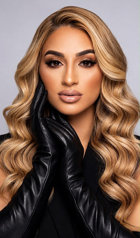 Joven dominicana Stacey Cepin lanza su marca de maquillaje Stacey Glow Cosmetics